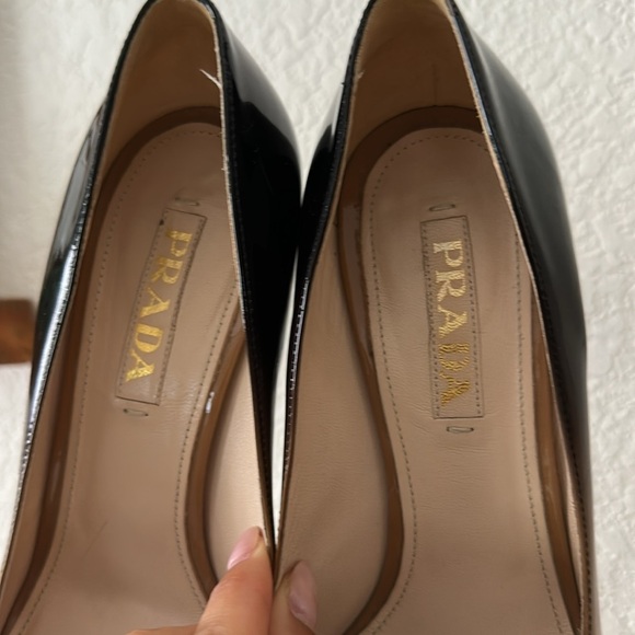 Prada Beige/Black Degrade Patent Leather Platform Pumps Size 8.5/39 - Picture 9 of 12